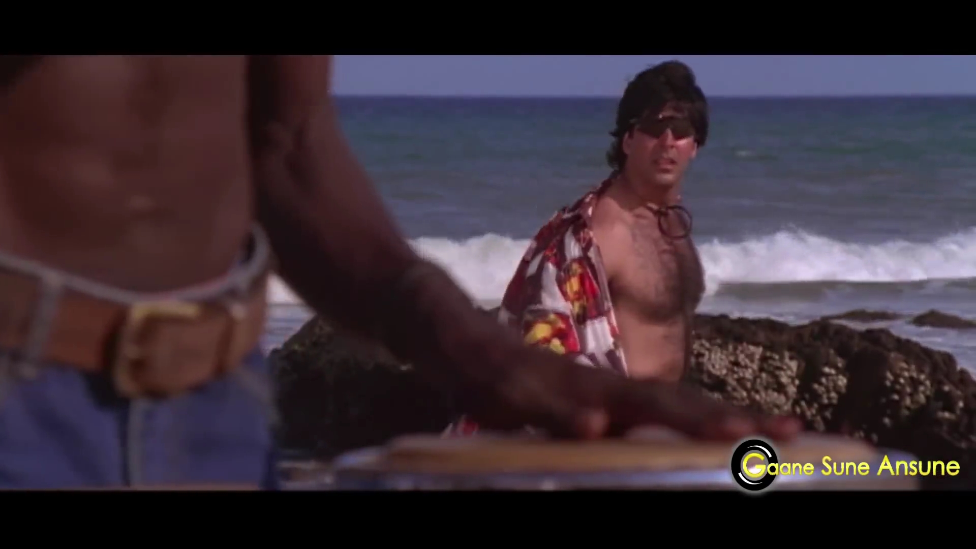 1997 - Tarazu -2- Haseena Gori Gori_1080_YT.mp43566.jpg