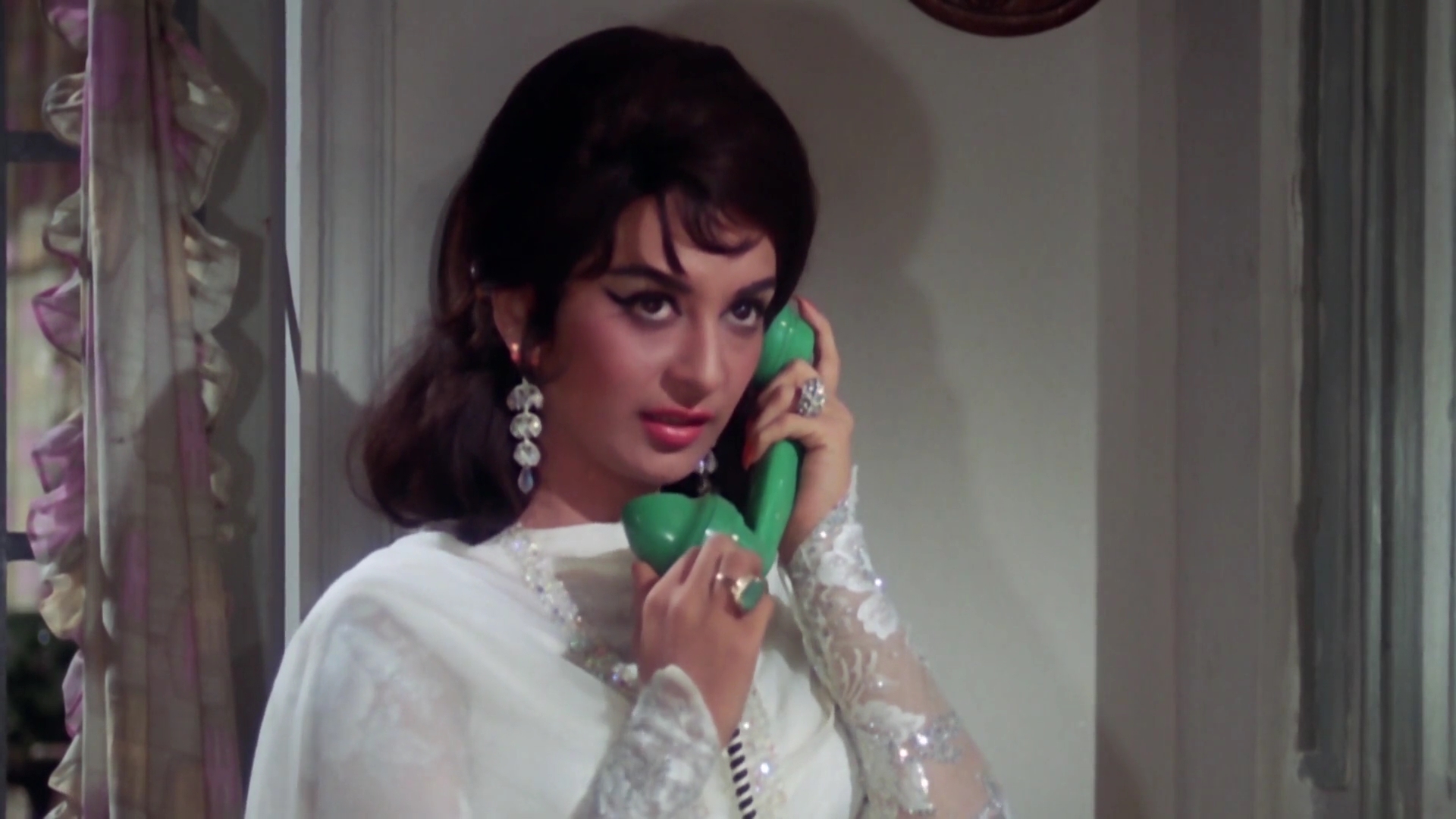 Jhuk.Gaya.Aasman.1968.WEBHDRip.1080p.AVC[(203729)20-30-31].JPG