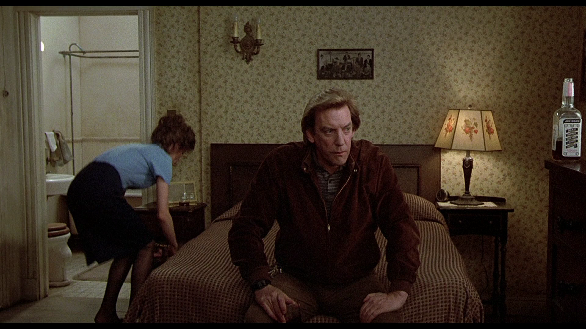 Crackers.1984.1080p.WEBRip.DD2.0.x264-monkee (1)[17-33-22].PNG