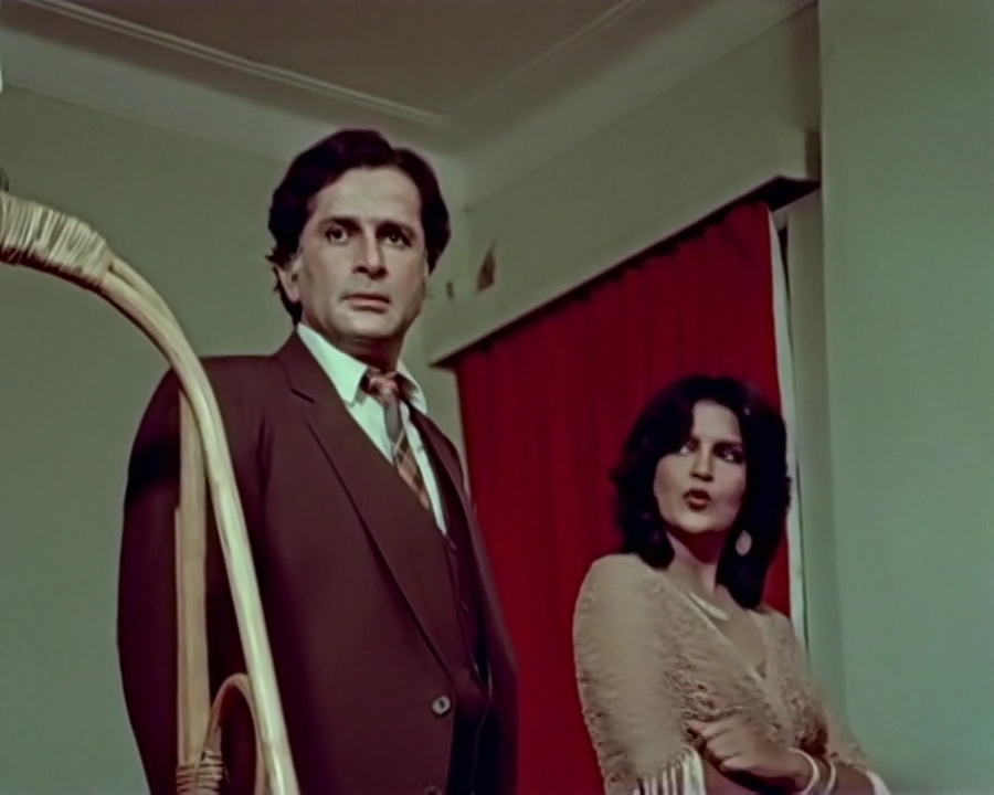 Bhavani.Junction.1985.WebHDRip.720p.AVC[(134574)04-28-07].JPG
