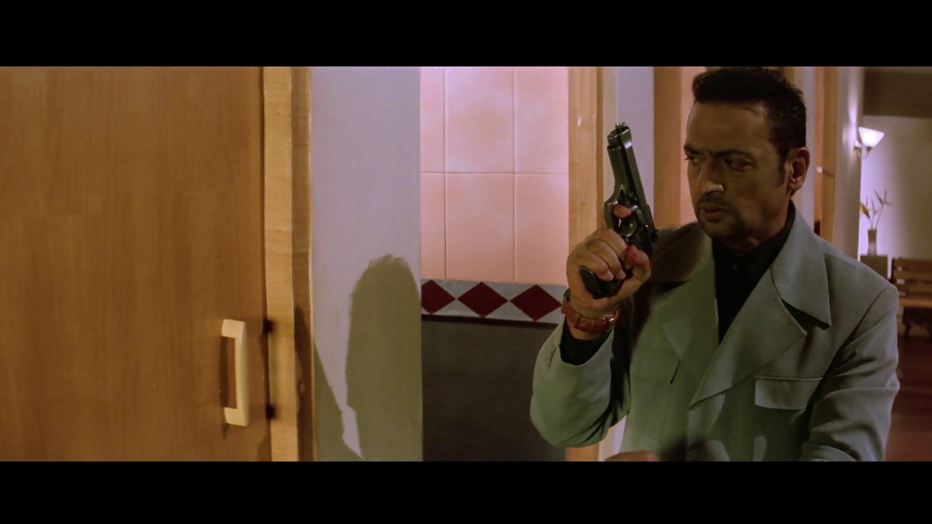 Paap.2003.WebHDRip.1080p.AVC[(022694)03-03-57].JPG