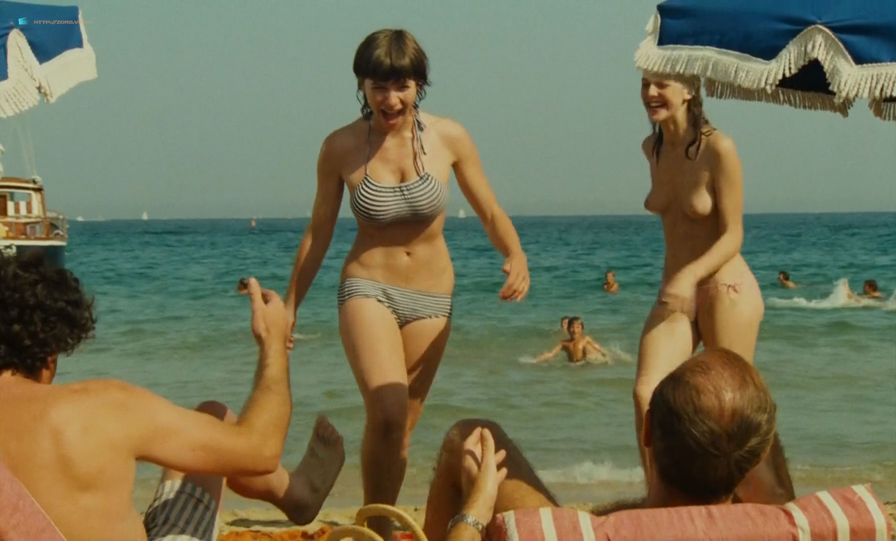 Agnes-Soral-nude-topless-and-hot-Un-moment-d_egarement-FR-1977-HD-1080P-Blu...