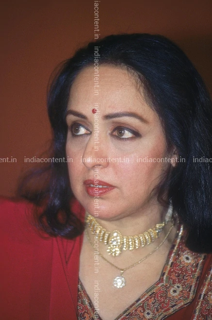 659-january-30--film-actor-hema-malini-at-an-event-in-image-88005500_20181130_148.webp