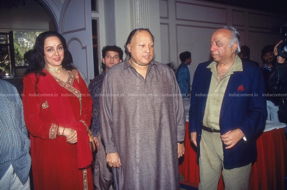659-january-30--famous-sufi-singer-from-pakistan-nusrat-fateh-ali-khan-image-88005500_20181130_151.jpg