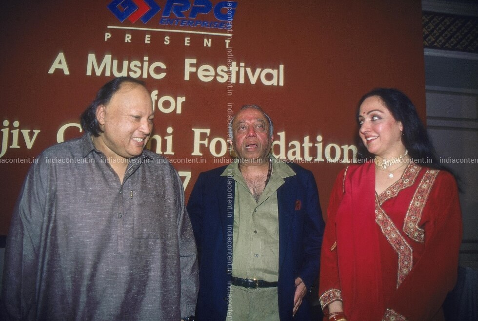 659-january-30--famous-sufi-singer-from-pakistan-nusrat-fateh-ali-khan-image-88005500_20181130_149.jpg