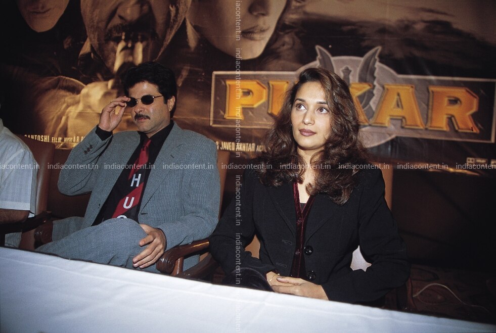 659-madhuri-dixit-clicked-along-with-anil-kapoor-during-a-press-image-88005500_20190603_094.jpg