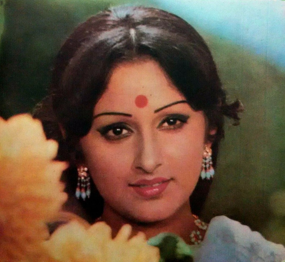 Star-Style-1979-Kishore-Kumar-Lata-Mangeshkar-_57 (3).jpg