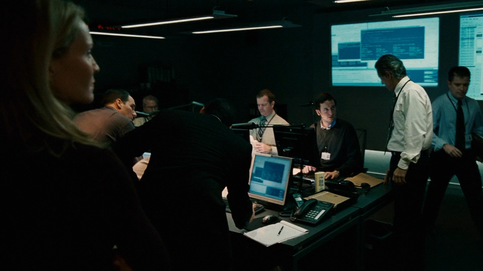 Ультиматум Борна.(2007).HybridRip-AVC.O.M.[-=DoMiNo=-].mkv_20200310_094411.923.png