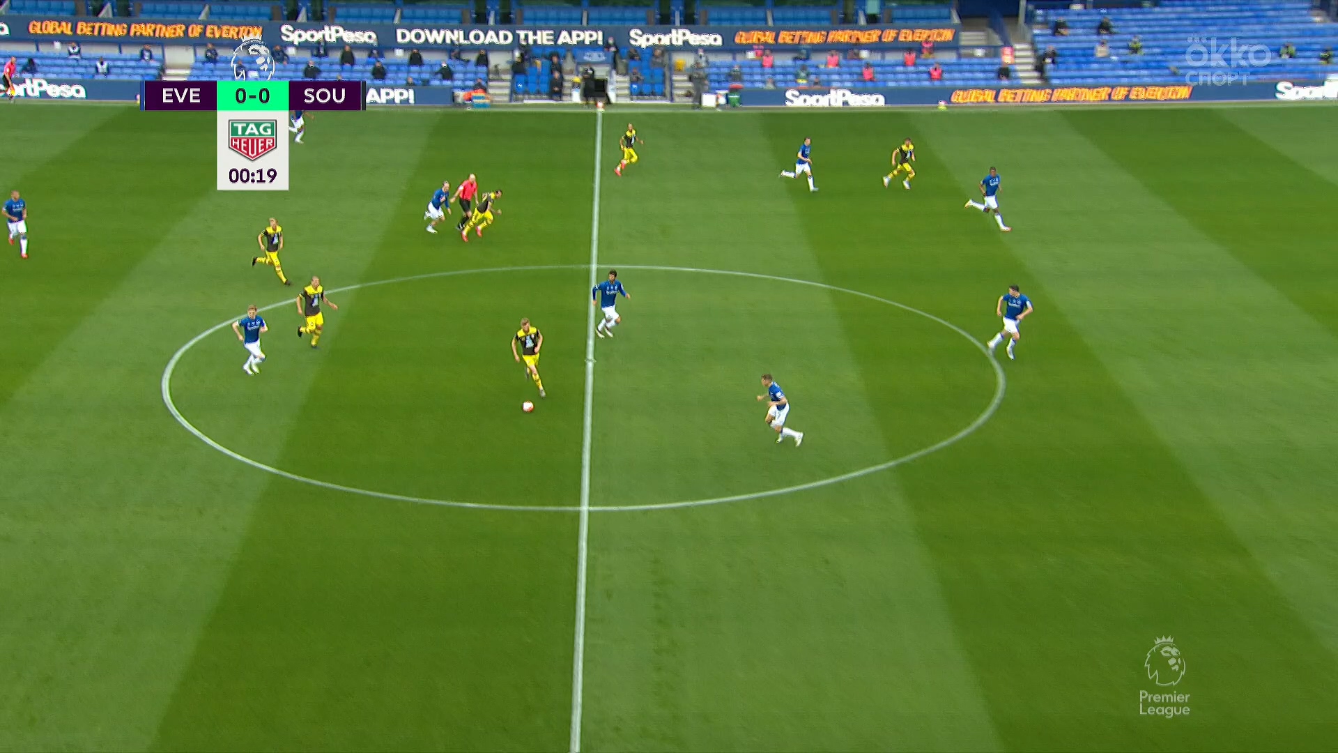 Чемпионат Англии 2019-2020 34-й тур Эвертон - Саутгемптон Okko Спорт.mkv_20200711_182103.150.jpg