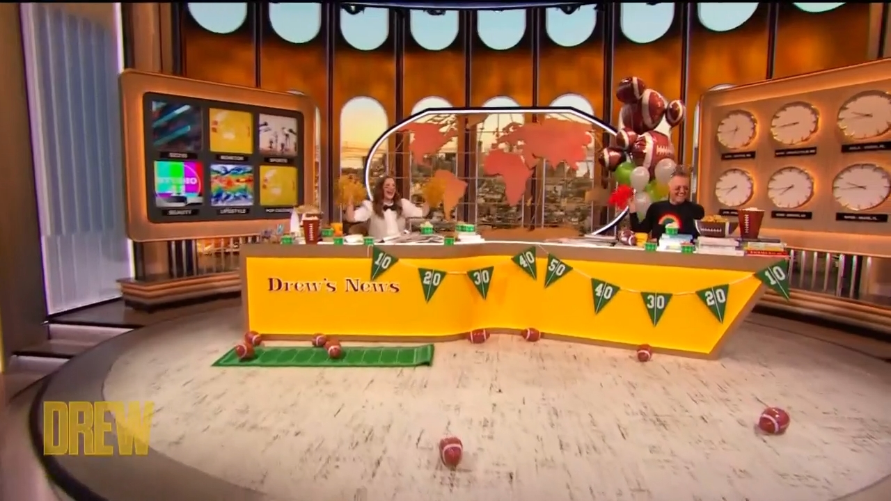 The Drew Barrymore Show 05_02_2021-0-31-41-665.jpg