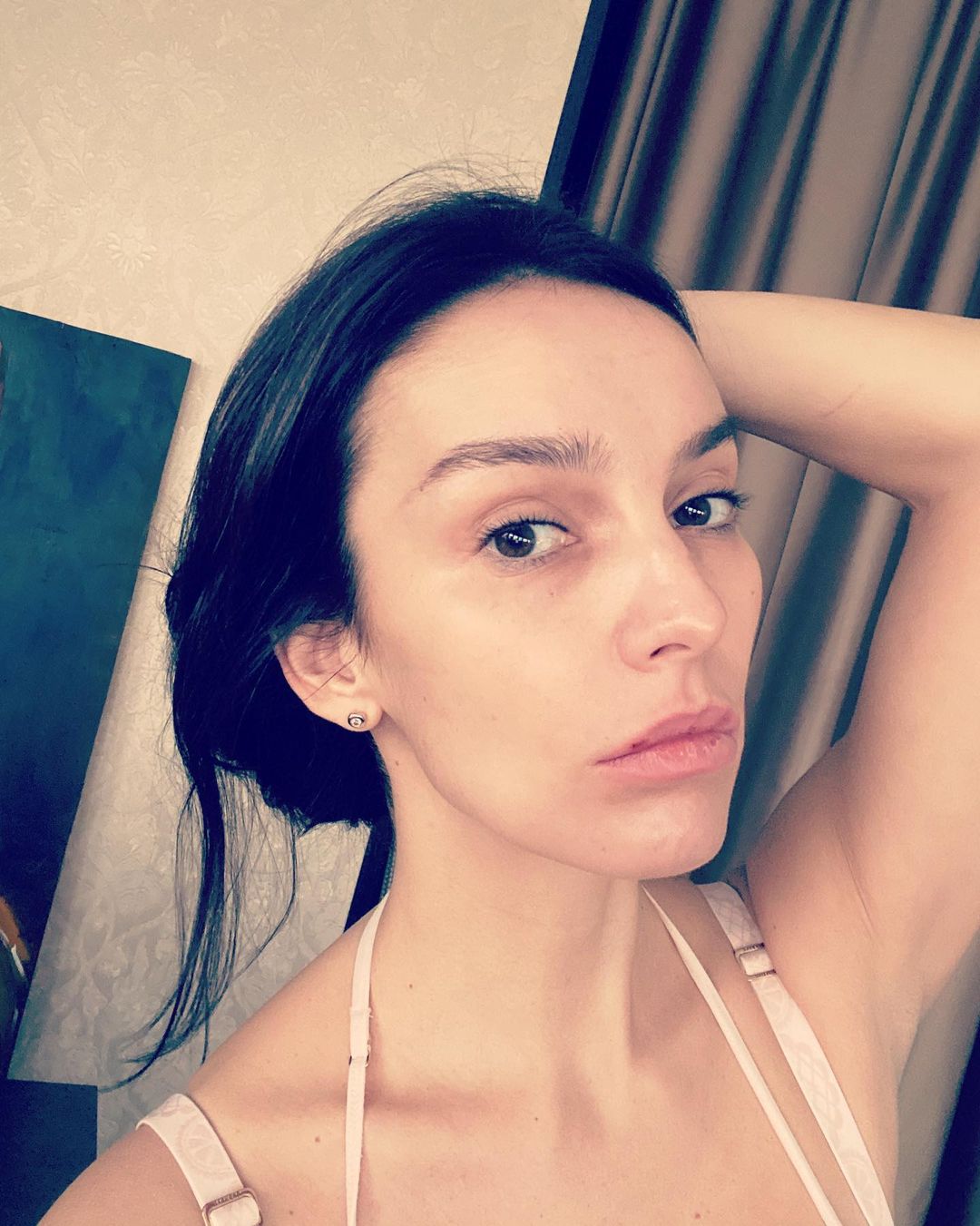 Юлия Зимина без макияжа