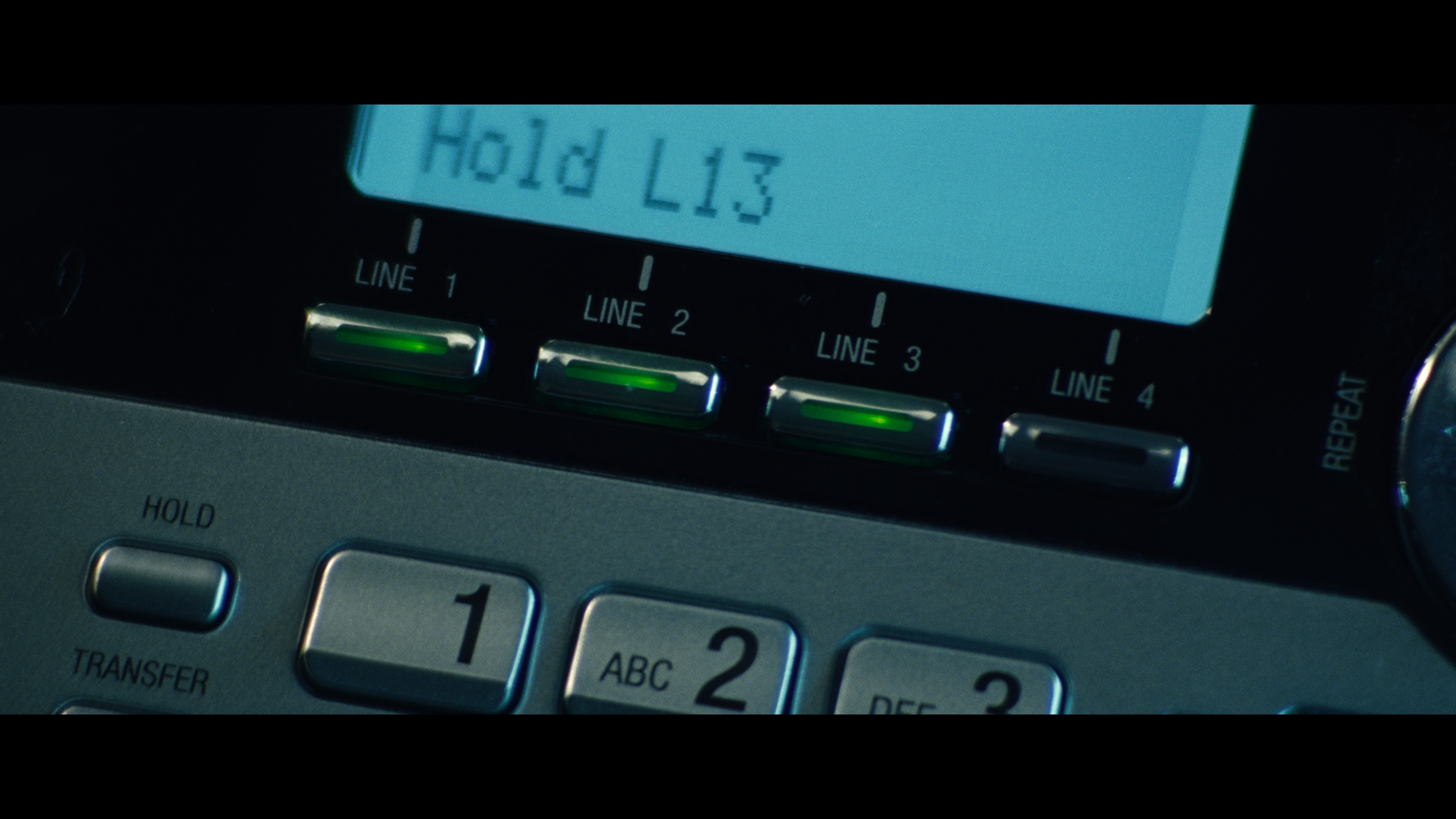 Uncut.Gems.2019.2160p.UHD.BDRemux.DoVi.P8.TrueHD.Atmos.7.1.by.DVT.mkv_20211128_113619.544.png