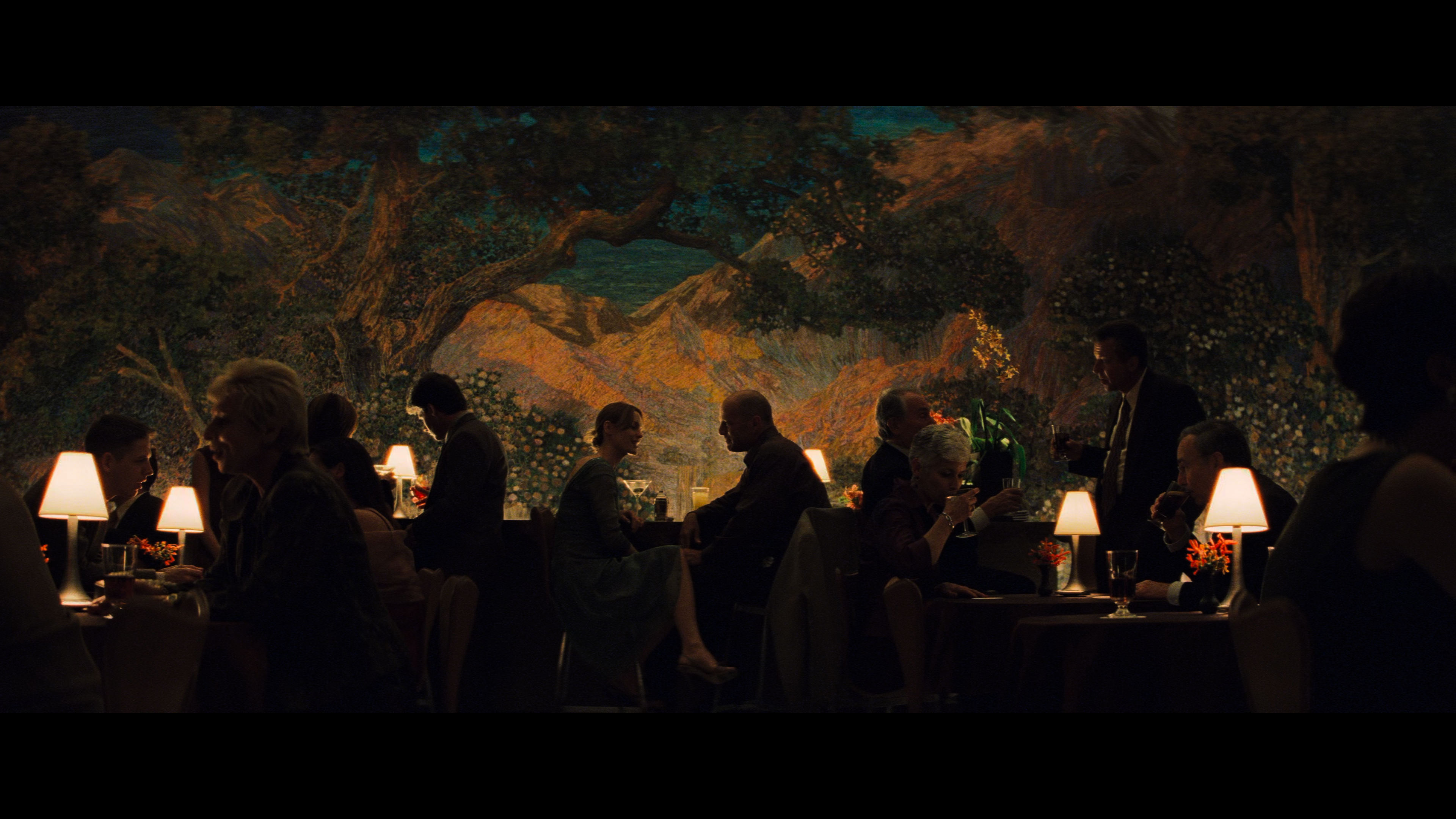 Unbreakable.2000.2160p.UHD.BDRemux.DTS-HD.MA.5.1.P8.HYBRID.DoVi-DVT.mkv_20211220_235605.207.png