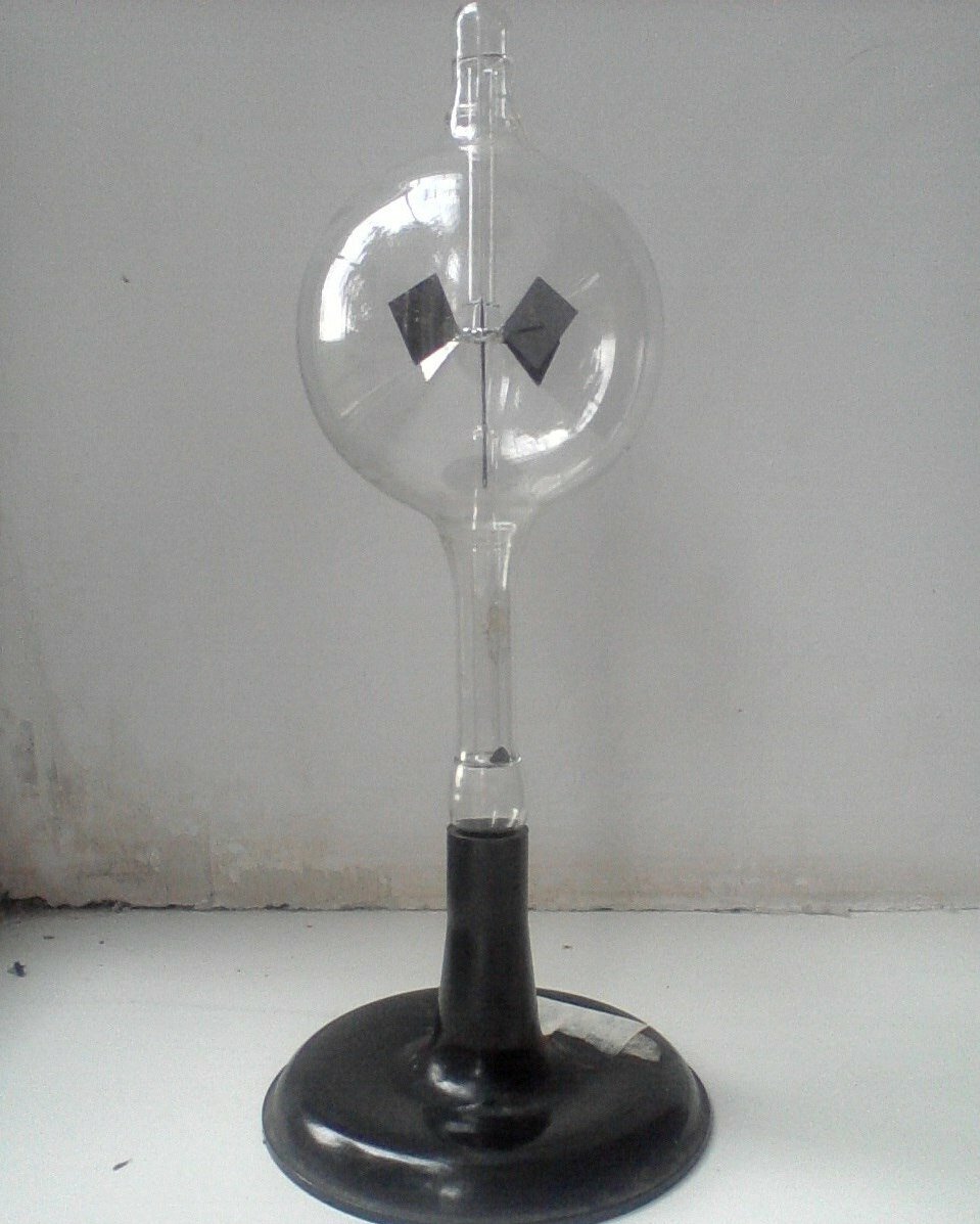 scale_2400.jpg