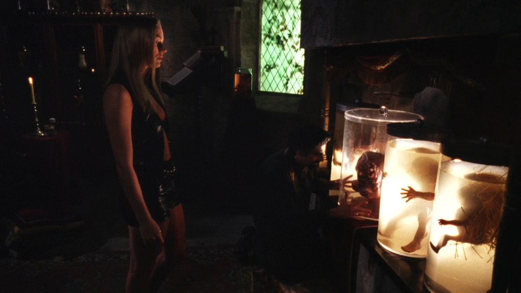 Hideous.1997.BDRip-AVC.ExKinoRay.mkv_snapshot_00.21.00.261.png