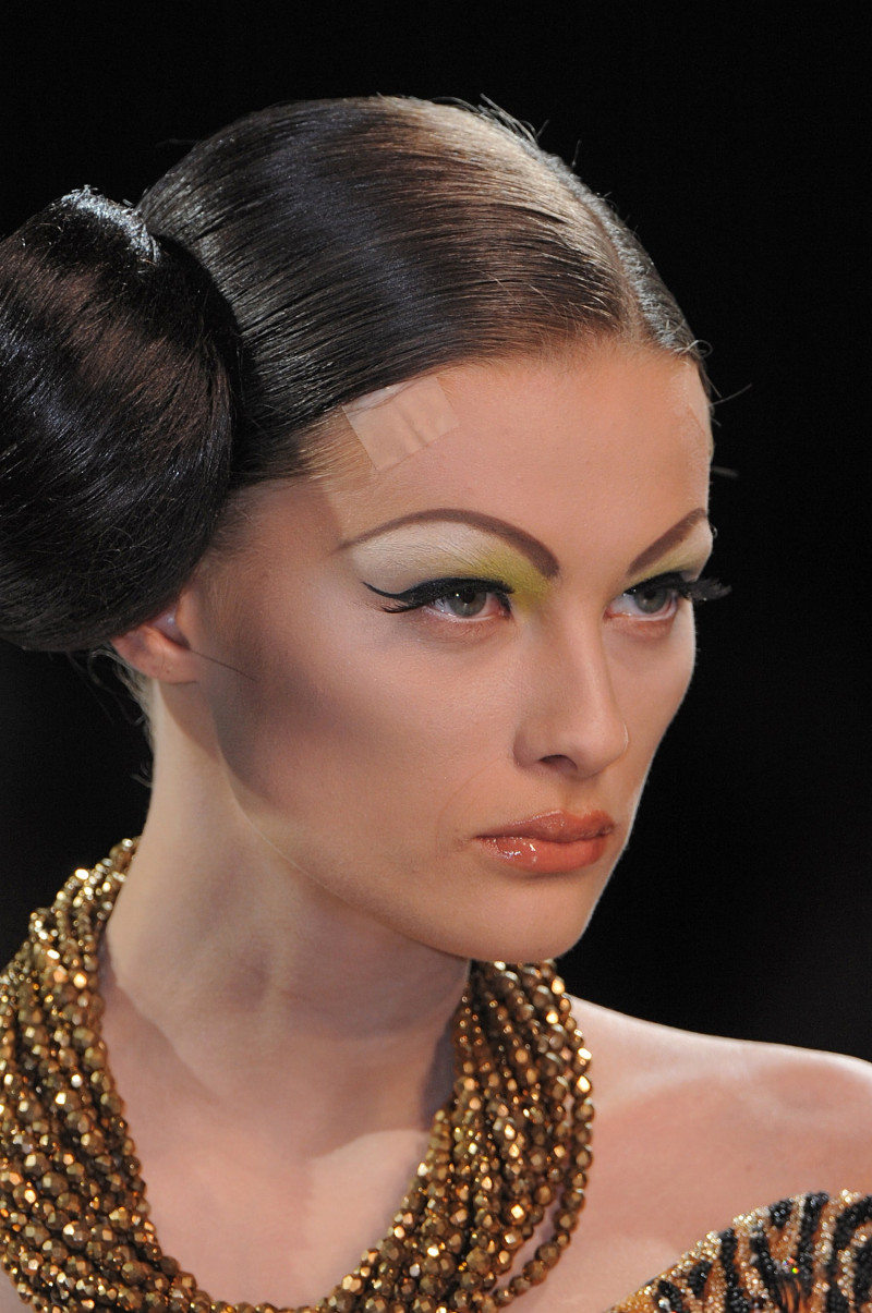 christian-dior-fall-2008-couture-details-00360h-elena-melnik.jpg