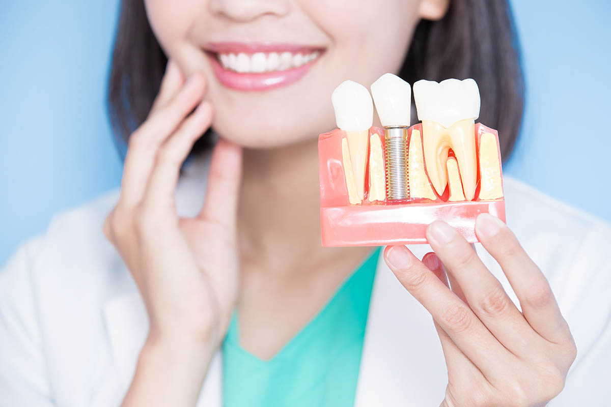 1588856775_podgotovka-k-implantacii-zuba.jpeg Стоматологическая имплантология: для кого предназначена