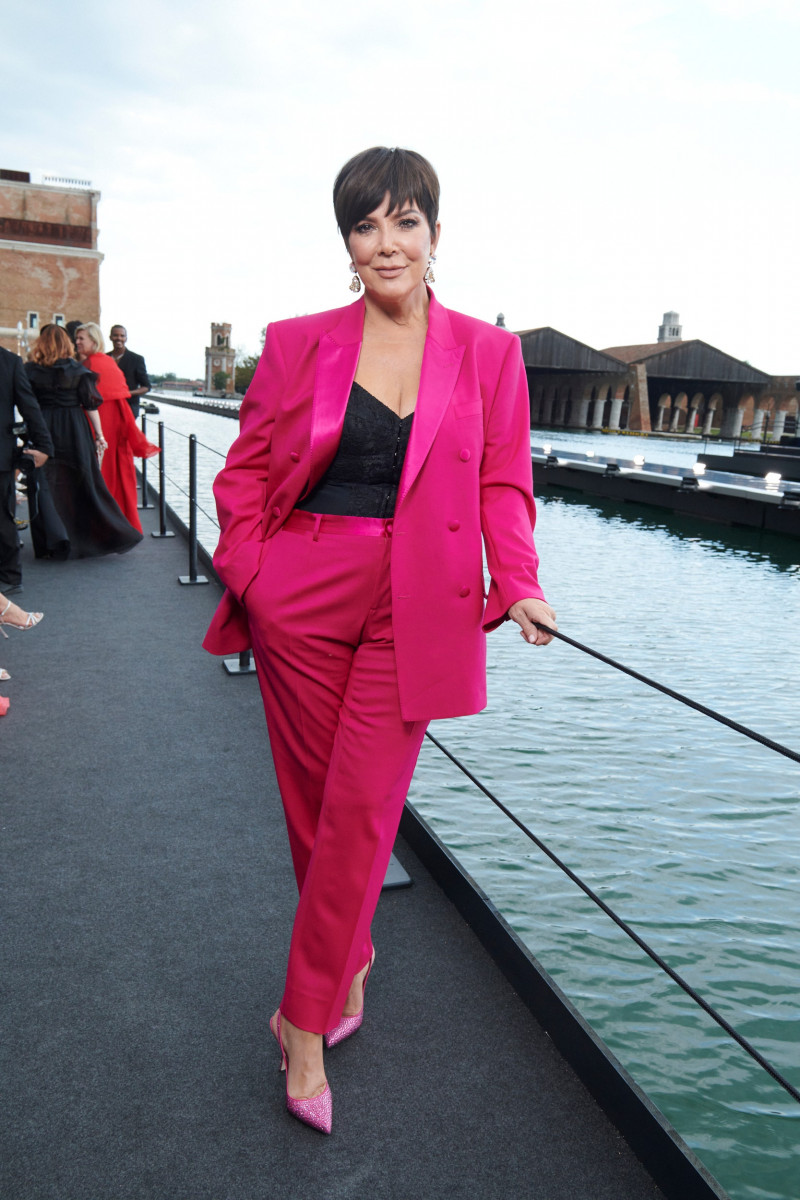 KRIS%20JENNER.jpg