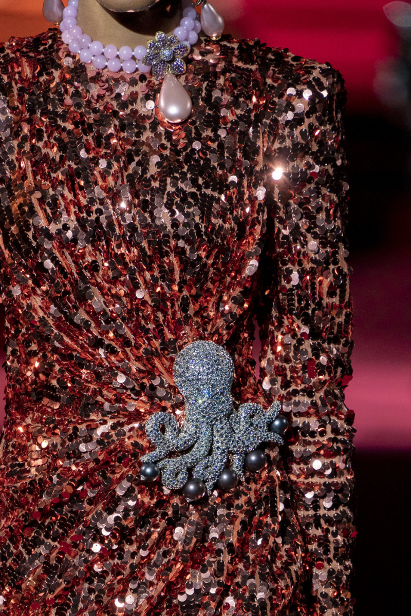 Dolce+Gabbana+Fall+2019+Details+rdyOlucsPGcx.jpg