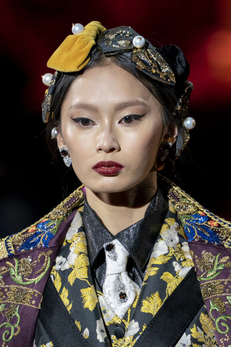 Dolce+Gabbana+Fall+2019+Details+PhjIT4jbBJnx.jpg