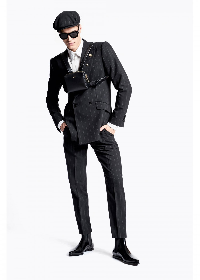 dolce-and-gabbana-fall-winter-2020-21-man-collection-109.jpg