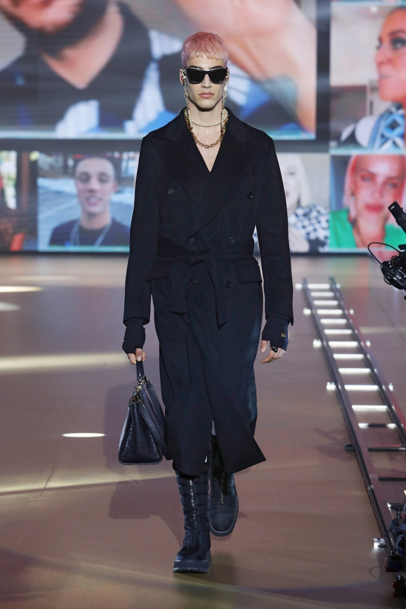 00082-Dolce-Gabbana-Mens-Fall-21.jpg