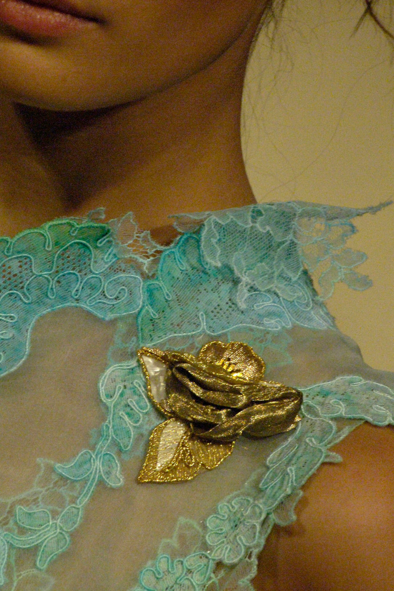 00550h-christian-lacroix-spring-2006-couture-details.jpg