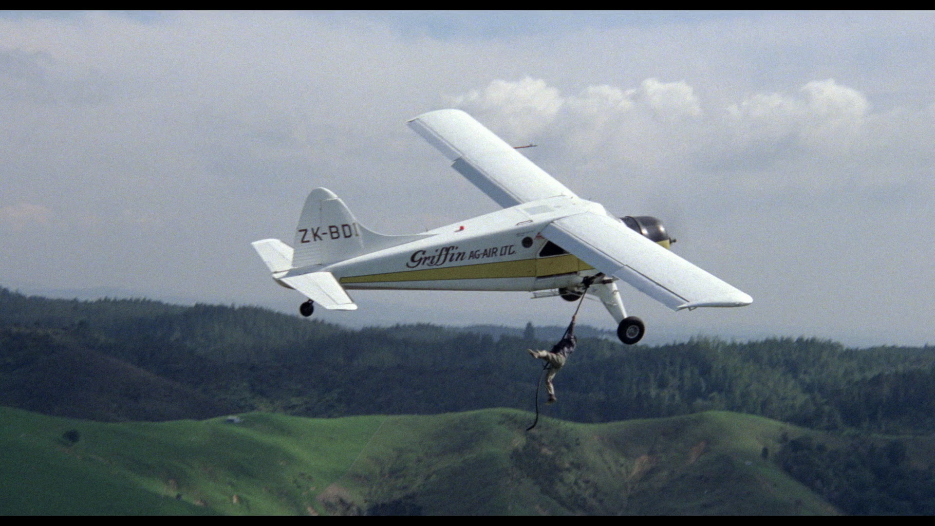 Righting.Wrongs.1986.Mandarin.Export.Cut.Vinegar Syndrome.BDRemux.1080p[(134625)13-14-12].PNG