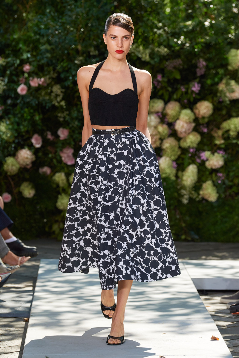 00045-Michael-Kors-Spring-22-RTW-New-York-credit-gorunway.jpg