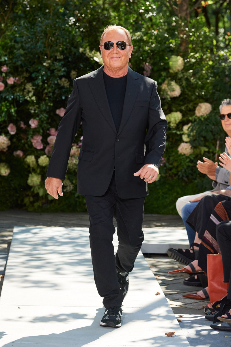 00067-Michael-Kors-Spring-22-RTW-New-York-credit-gorunway.jpg