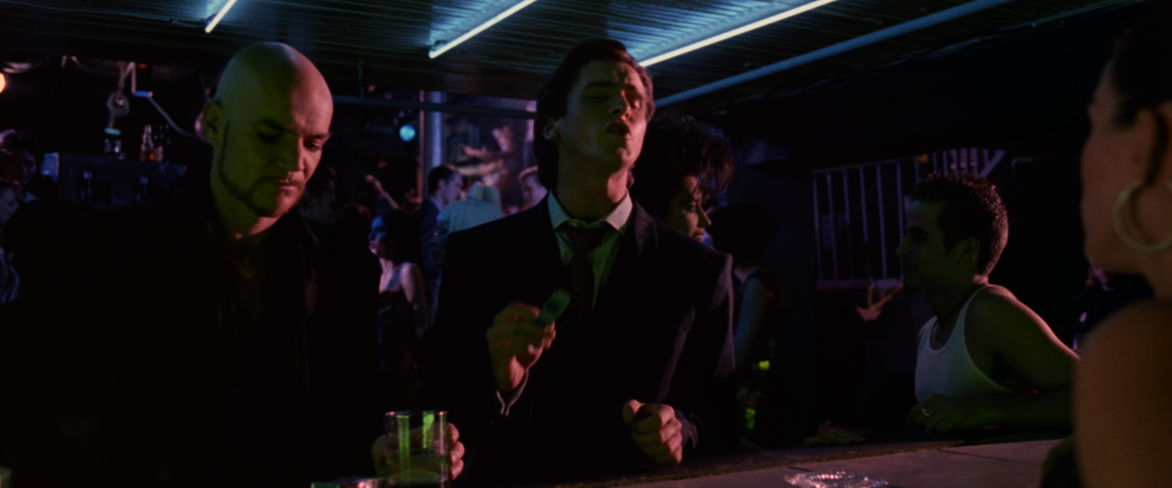 Американский психопат (American Psycho) 2000.mkv_snapshot_00.04.10.250.jpg