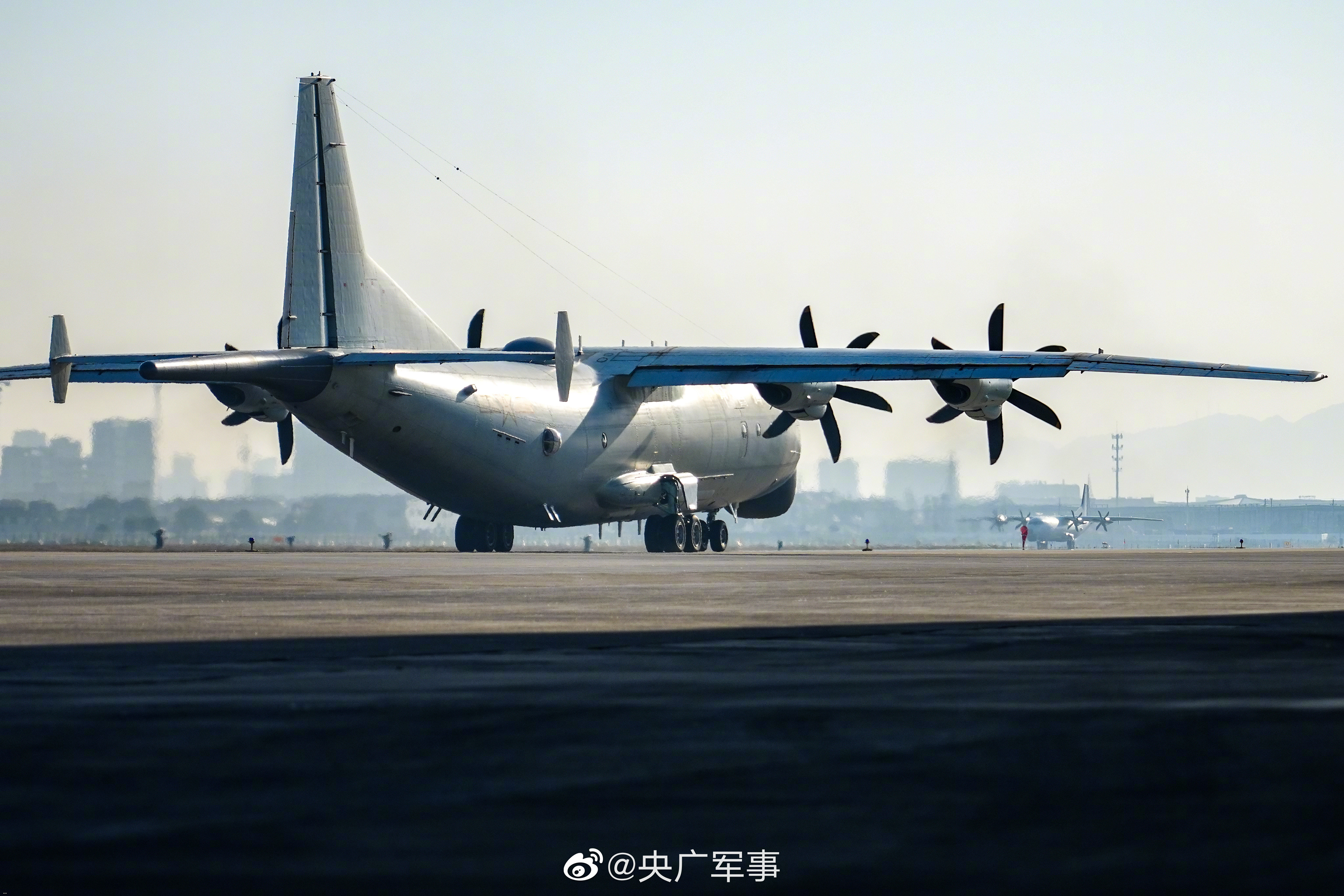 001SX8hXly1hao7nxw8jzj63d228pkjn02.jpg