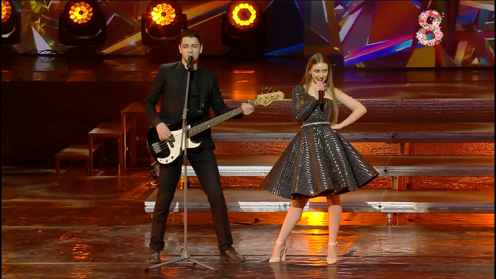 Женский хит. Молодёжный театр эстрады (2023).ts_snapshot_00.39.58.109.png