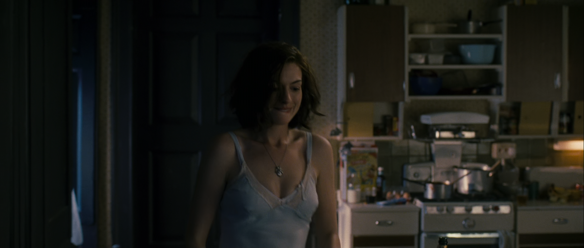 Один день (One Day) 2011.mkv_snapshot_00.05.21.042.png