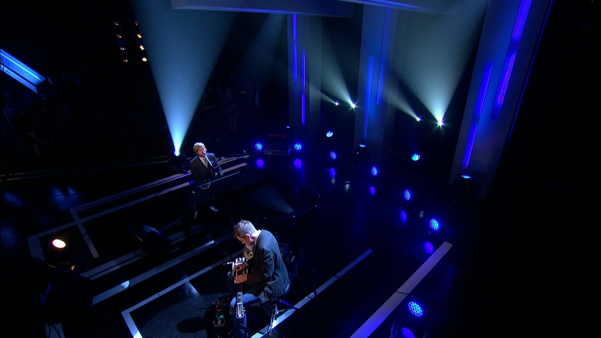 Later... Live with Jools Holland - Series 44 Episode 3 Full (2014).ts_20230312_205118.107.png