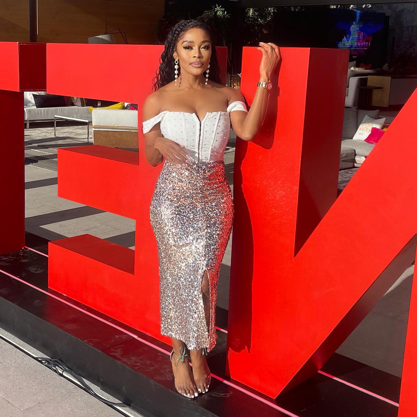 Thembi Seete who became pregnant at 40 still looks gorgeous at 45 ...