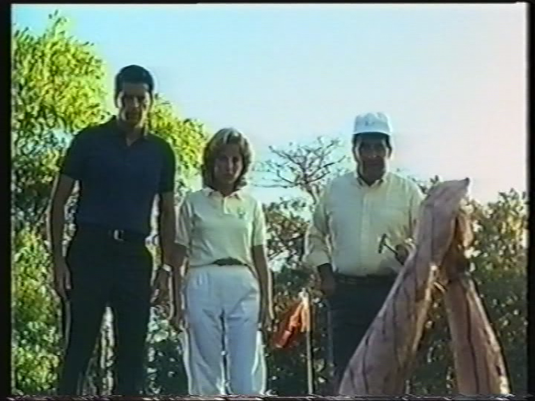 Blades (1989) VHSRip, MVO Варус Видео.mpg_snapshot_00.09.51.875.png