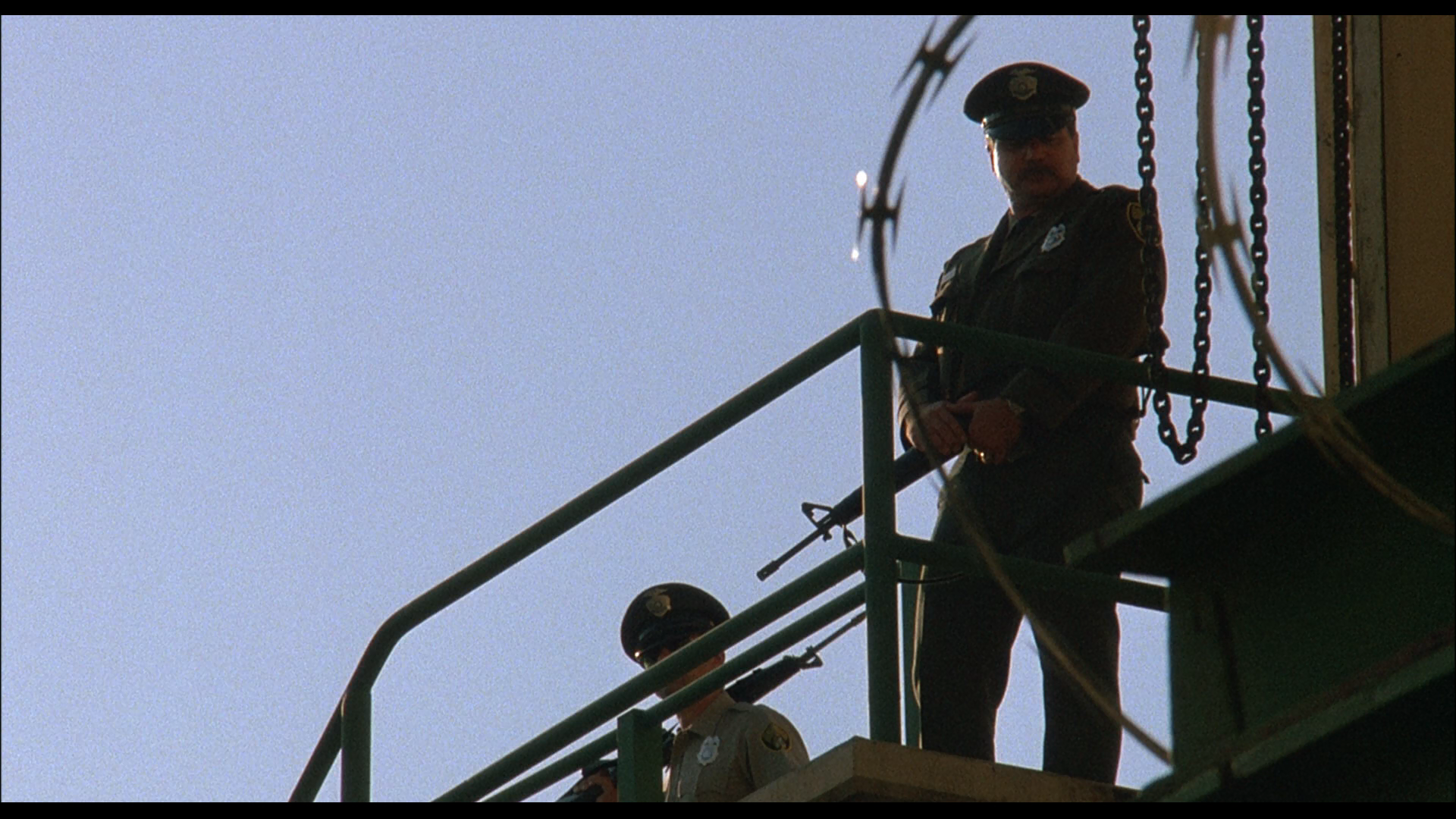 Order.na.smert.1990.1080p.BluRay.Remux.Kinozal-Райдэн.mkv_snapshot_00.09.33_[2023.04.08_13.17.20].png