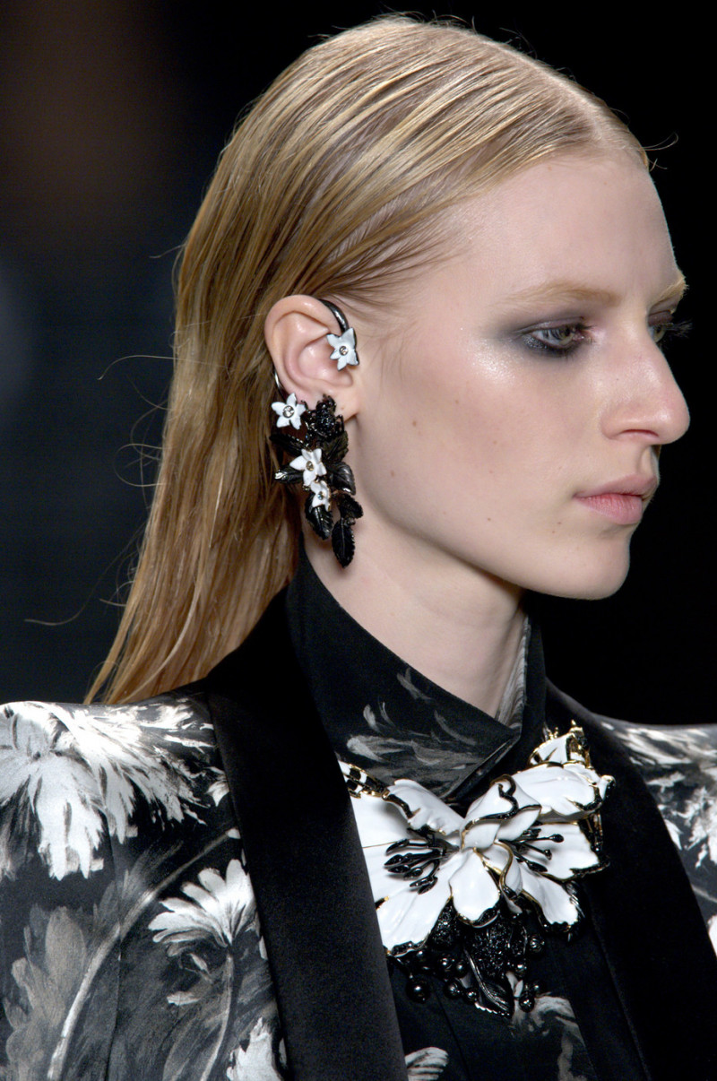 Roberto+Cavalli+Fall+2013+Details+FwBPEmUwSVQx.jpg