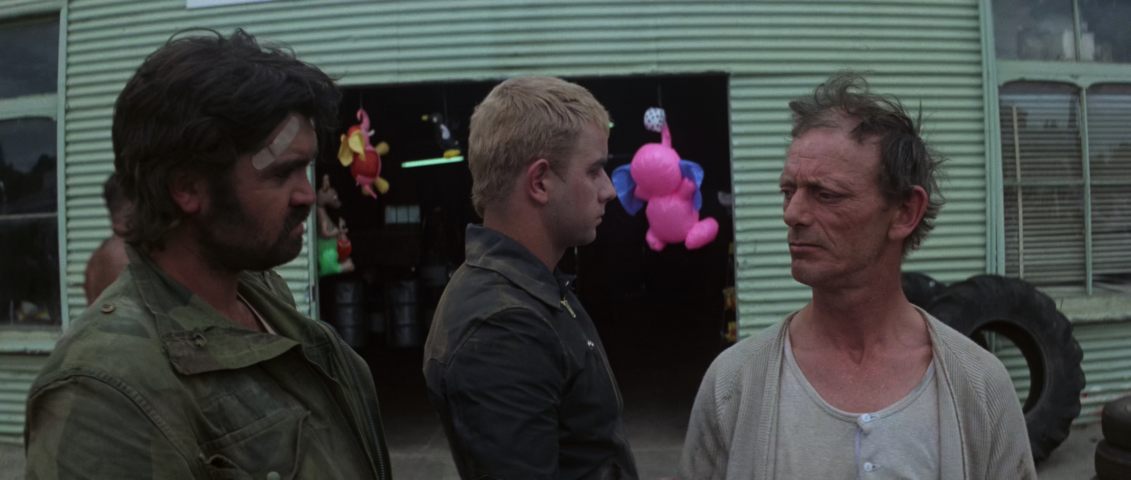 Безумный Макс (Mad Max) 1979.mkv_snapshot_00.21.22.277.jpg