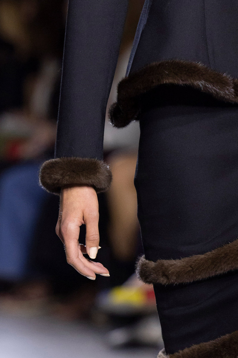 00004-celia-kritharioti-fall-2023-couture-details-credit-brand.jpg