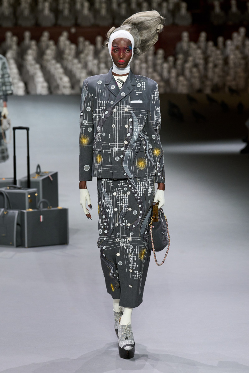 00023-thom-browne-fall-2023-couture-credit-gorunway.jpg
