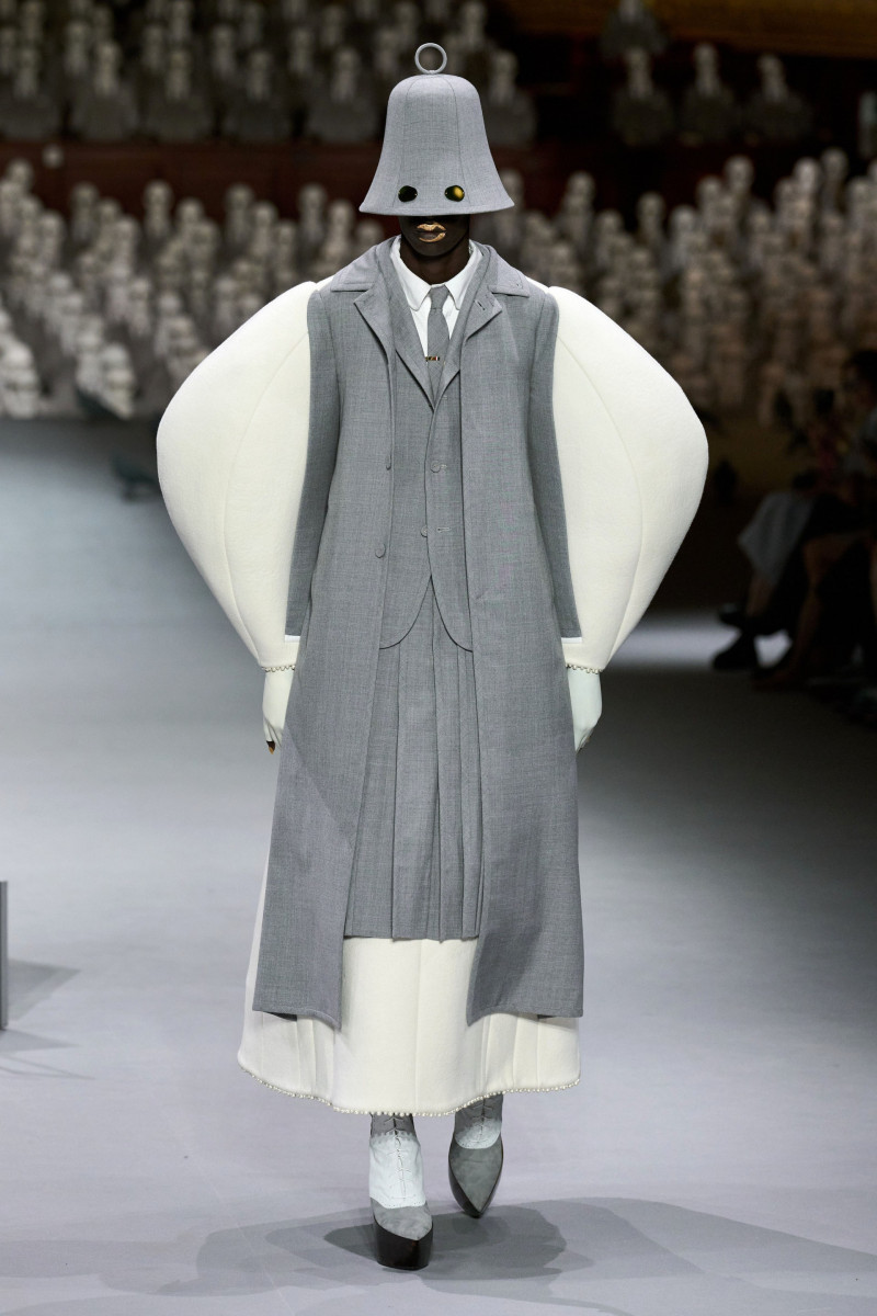 00053-thom-browne-fall-2023-couture-credit-gorunway.jpg