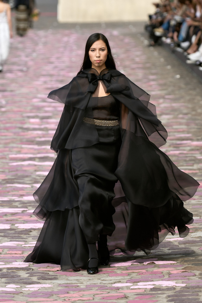 00047-chanel-fall-2023-couture-credit-gorunway.jpg