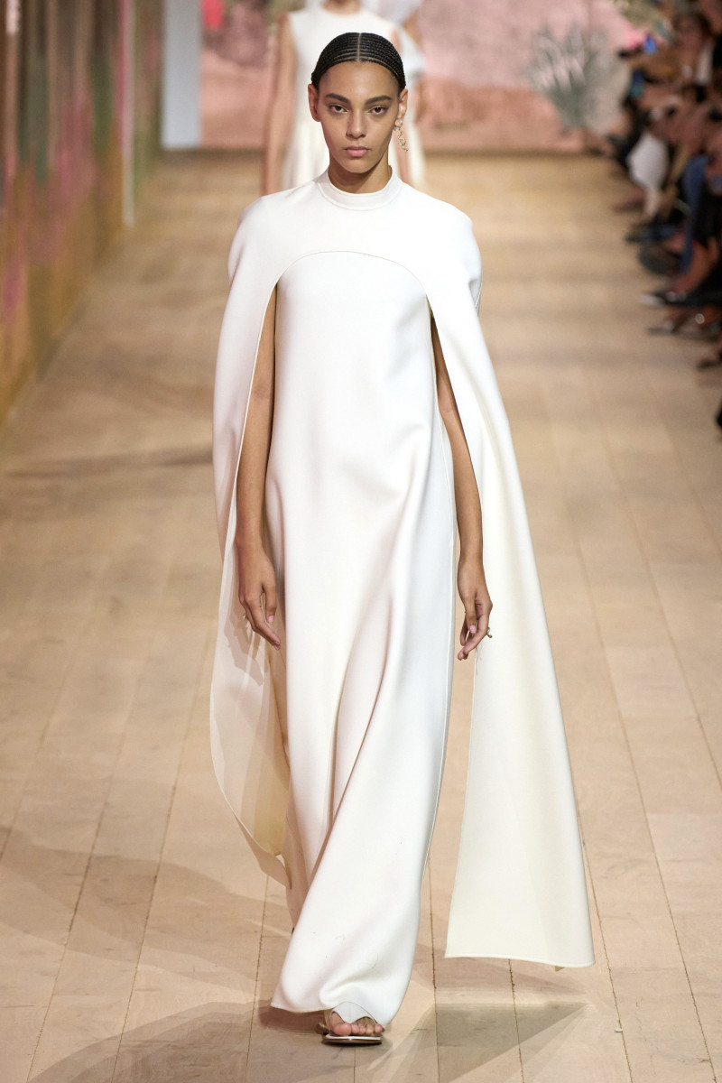 00001-dior-fall-2023-couture-credit-gorunway.jpg