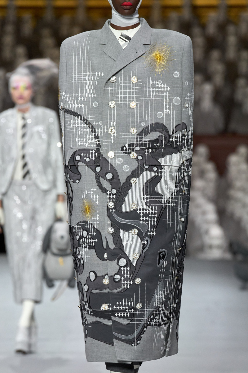 00103-thom-browne-fall-2023-couture-details-credit-gorunway.jpg