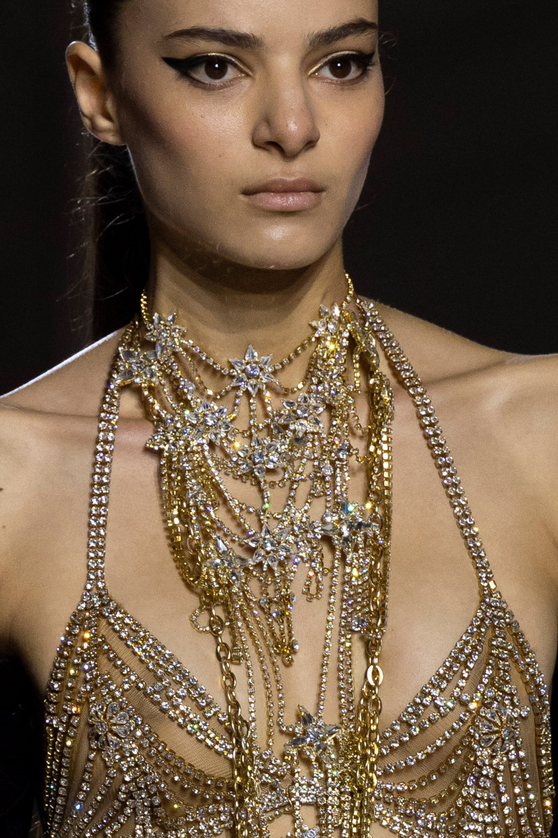 00022-celia-kritharioti-fall-2023-couture-details-credit-brand.jpg