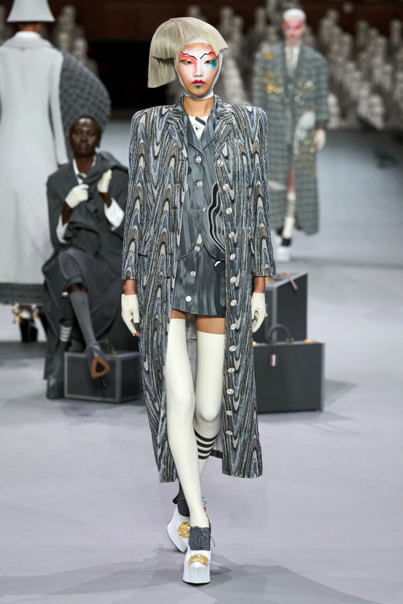 00018-thom-browne-fall-2023-couture-credit-gorunway.jpg