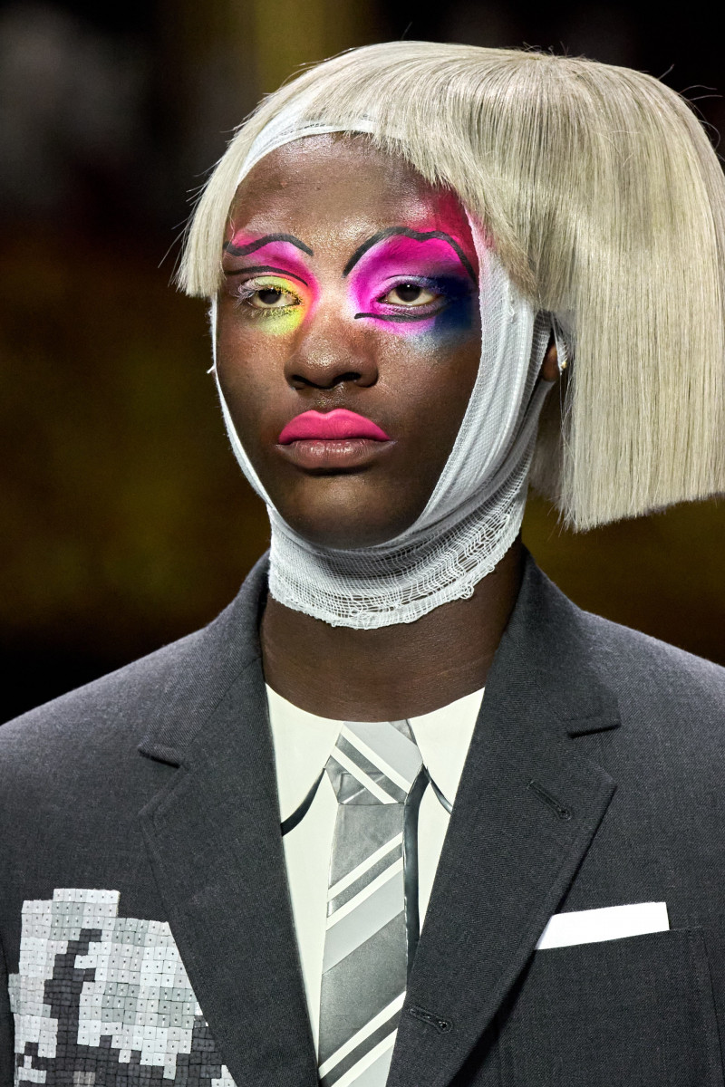 00080-thom-browne-fall-2023-couture-details-credit-gorunway.jpg