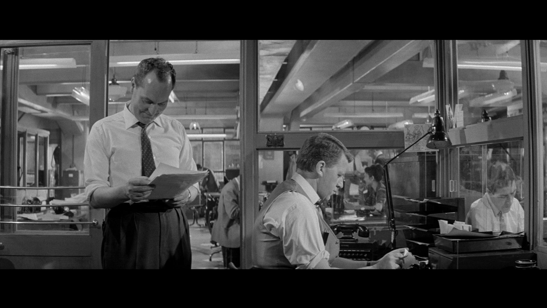 The.Day.The.Earth.Caught.Fire.1961.BFI.BDRemux.1080p[(006982)2023-07-27-15-57-06].PNG